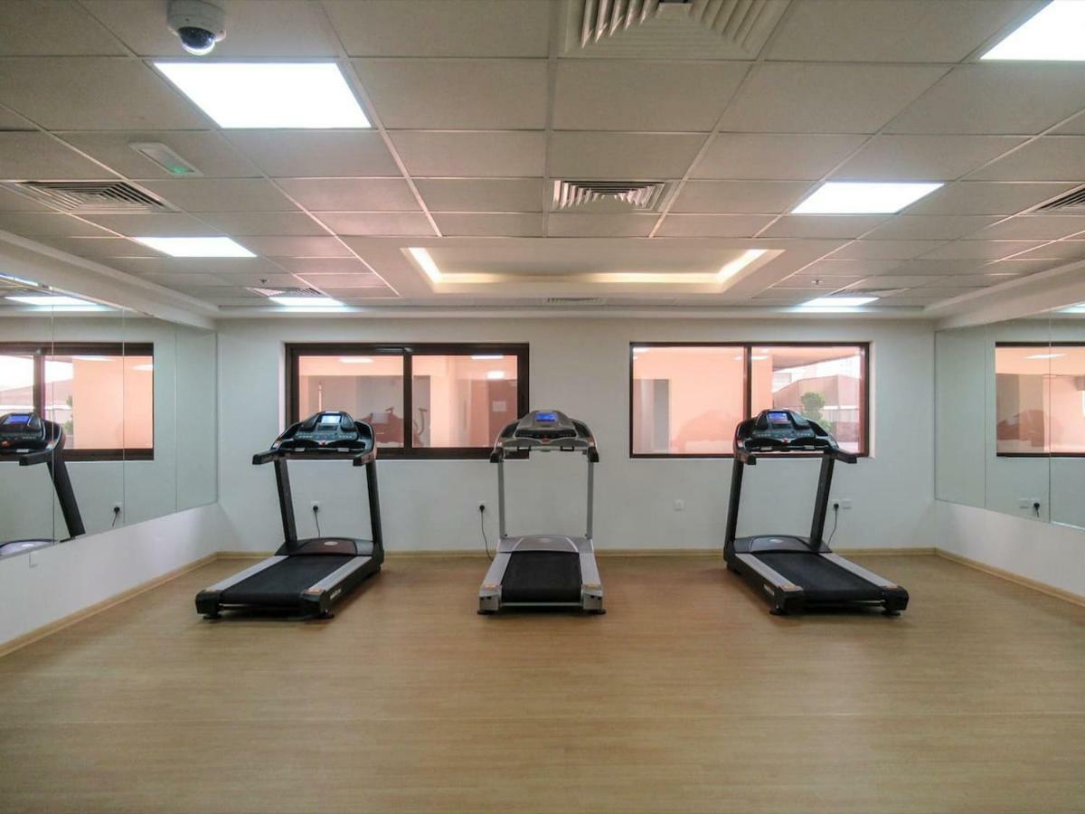 Frank Porter - Elite Sports Apartment *